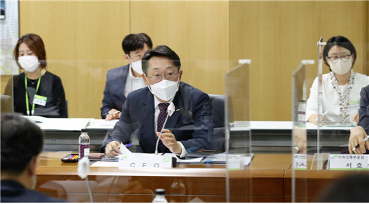 김현준(사진) LH 사장이 지난 11일 열린 '사전청약 준비상황 점검회의'에서 발언하고 있다. <LH 제공>